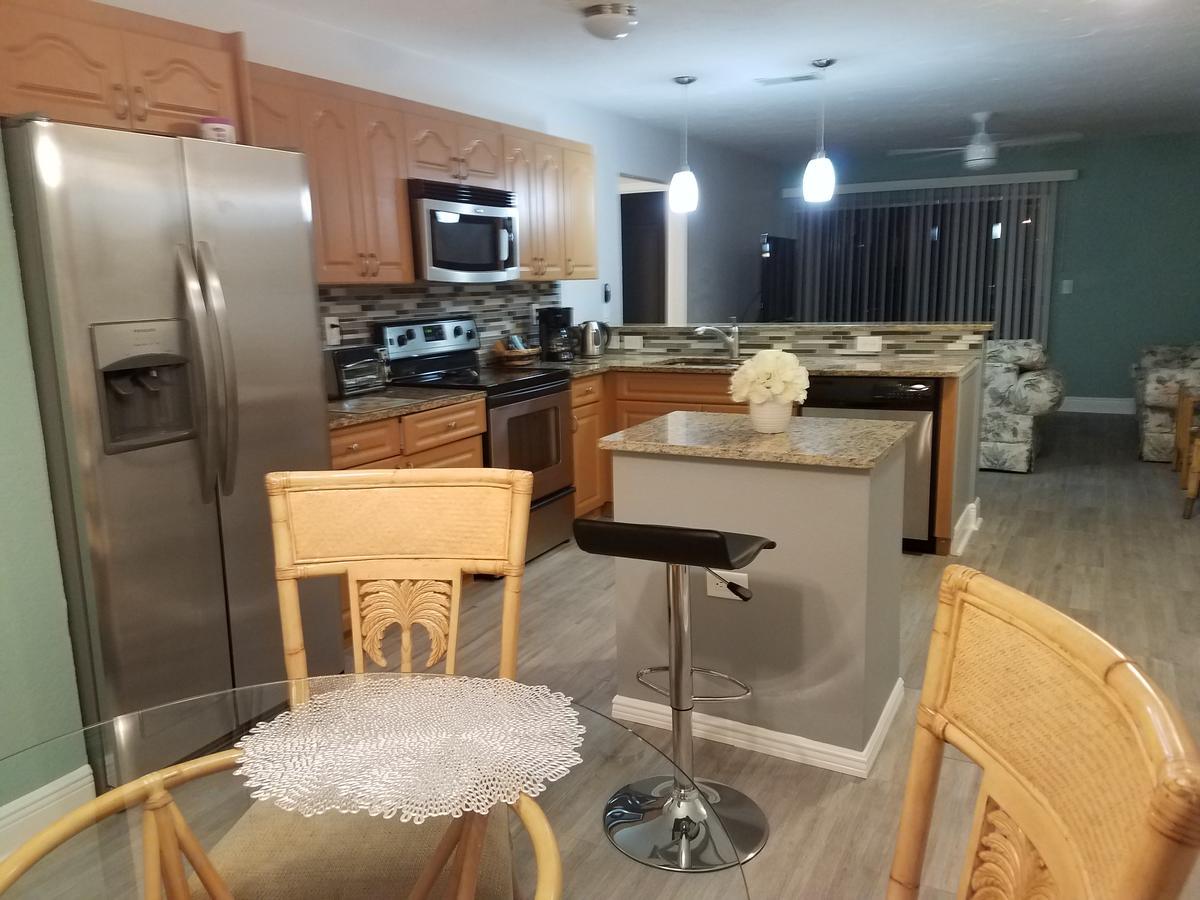 2Br/1Ba Vacation Rental - Sienna Park サラソータ エクステリア 写真